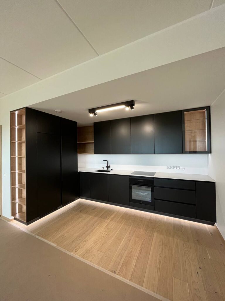 Photo 5954146466077460015 Y 1 768x1024